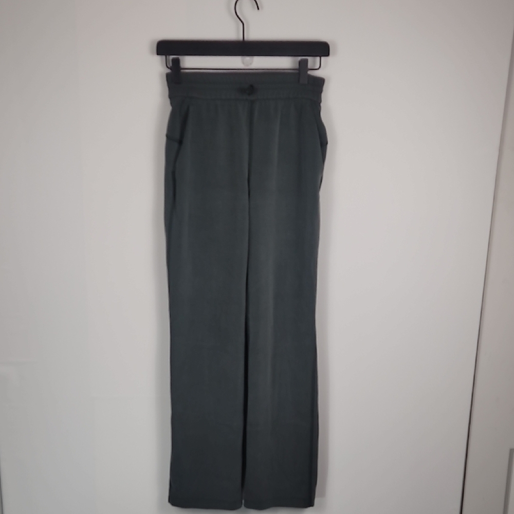 Lululemon On the Fly Dark Green Wide Leg Joggers Pants